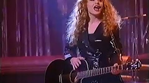 Viveka Davis as Wynonna in Judds NBC Miniseries | Nick Matzorkis Archive