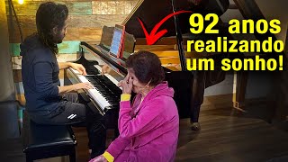 TOQUEI PIANO PELA 1ª VEZ PARA UMA SENHORA DE 92 ANOS - Franz Ventura