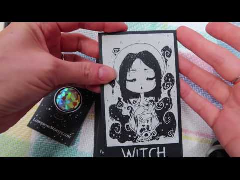 Mystic Misfit Oracle Deck by White Stag Art Lowbrow Review Unboxing