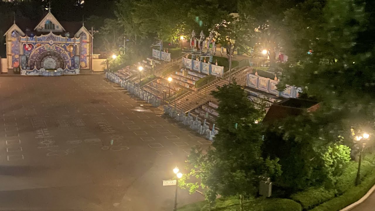 에버랜드 카니발광장 여름시즌 문라이트 퍼레이드 대기타는 기분내기