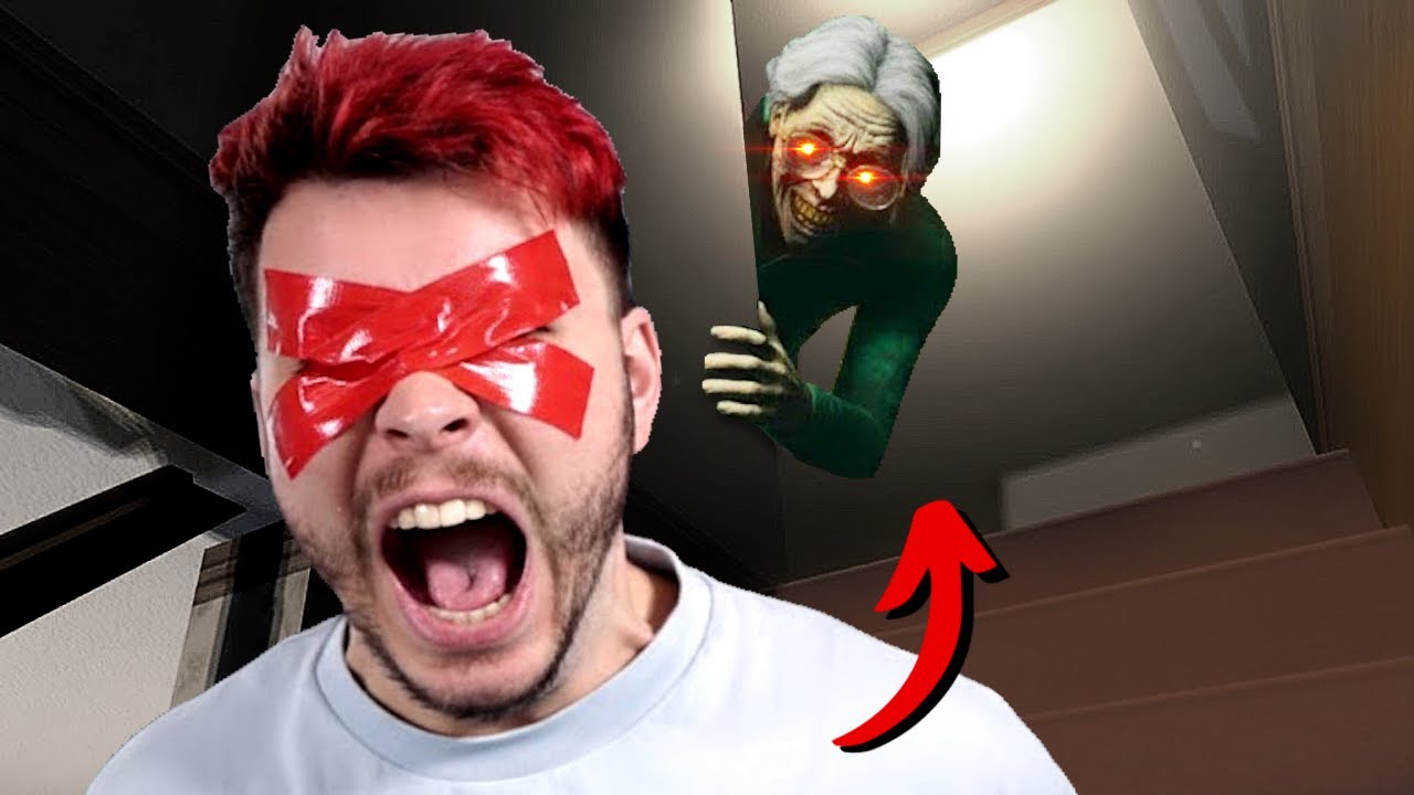 Schau Oma AUF KEINEN FALL an, sonst... 😱