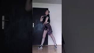 D.HOLIC - COLOR ME RAD | dance cover by Dragana Fawn