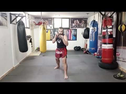 Basic Muay Thai Stance And Footwork وقفة المواي تاي والتحرك Lesson 1 Hamza Salman 