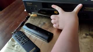 Последствия того, если вы попытаетесь вставить кассету в видеомагнитофон с снятой крышкой | retrik.