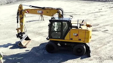 Next Generation CAT® Wheeled Excavators Walkaround (Europe)