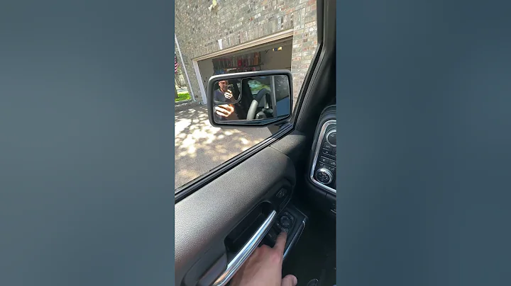 GMC Sierra - Tip of the Day - Power Folding Mirrors #gmcsierra #chevroletsilverado #suburban