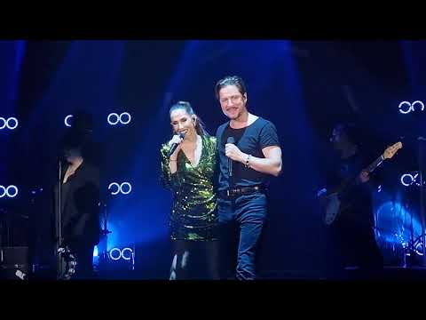 Malú y Manuel Carrasco - Blanco y Negro | Directo Tour A Todo Sí Madrid (2024)