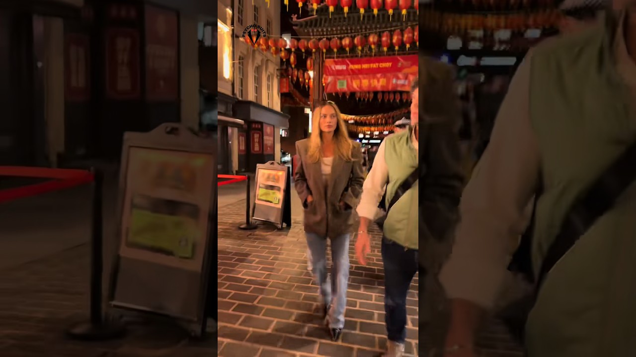 Margot Robbie Romantic Night With Her Husband 