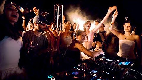 House and Break Beats By STASI SANLIN 