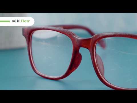 Video: Jak odstranit škrábance na plastových brýlových čočkách: 13 kroků