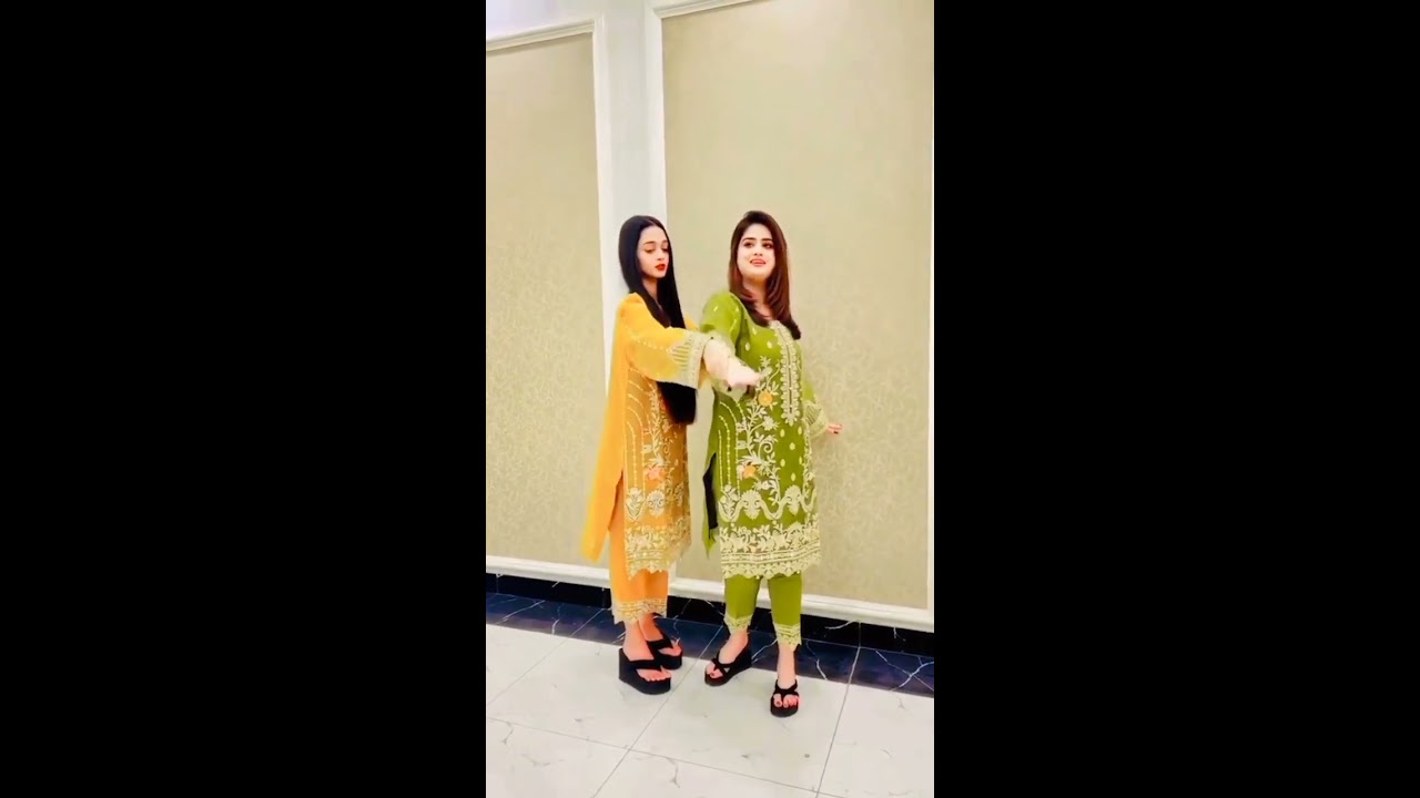 Ayesha new dance video Pakistan tik tok viral girl wedding dance  mera dil ye pukare aaja