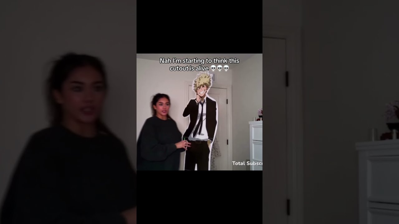 Ellysa S BAKUGO CUTOUT TRIES TO KISS HER Mha