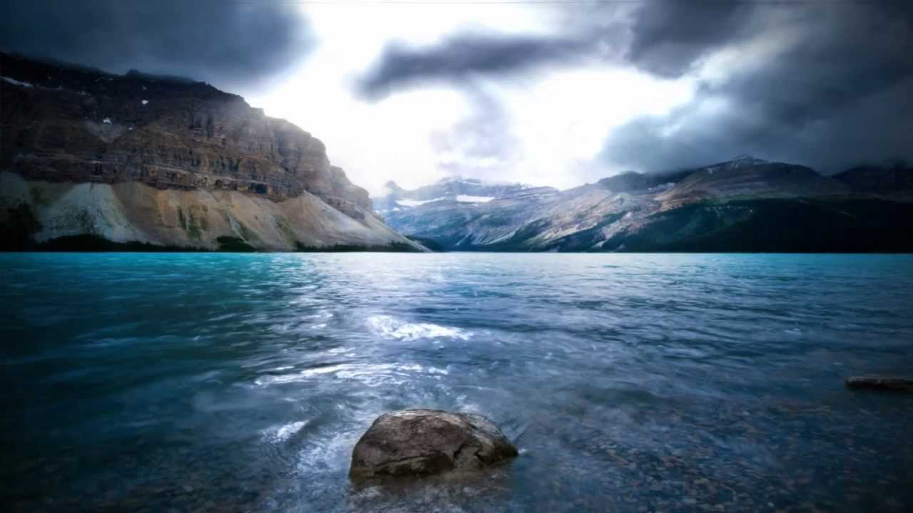 Bright Water Screensaver http://www.screensavergift.com - YouTube