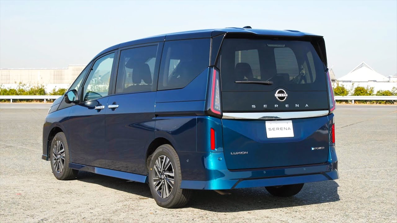 Серена е пауэр. Nissan Serena 2023. Ниссан Серена 2023 новый. Nissan Serena e-Power 2022. Nissan Serena e-Power 2018.