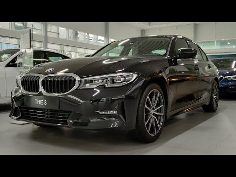 2022 BMW 318i Sport Review Part 1 - Get This Car While You Can! | CAR REVIEW #6