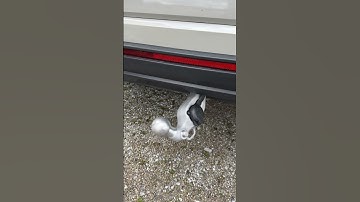 Fully Electric Retractable Towing Hook in the 2024 VW Touareg ⚡️#shorts