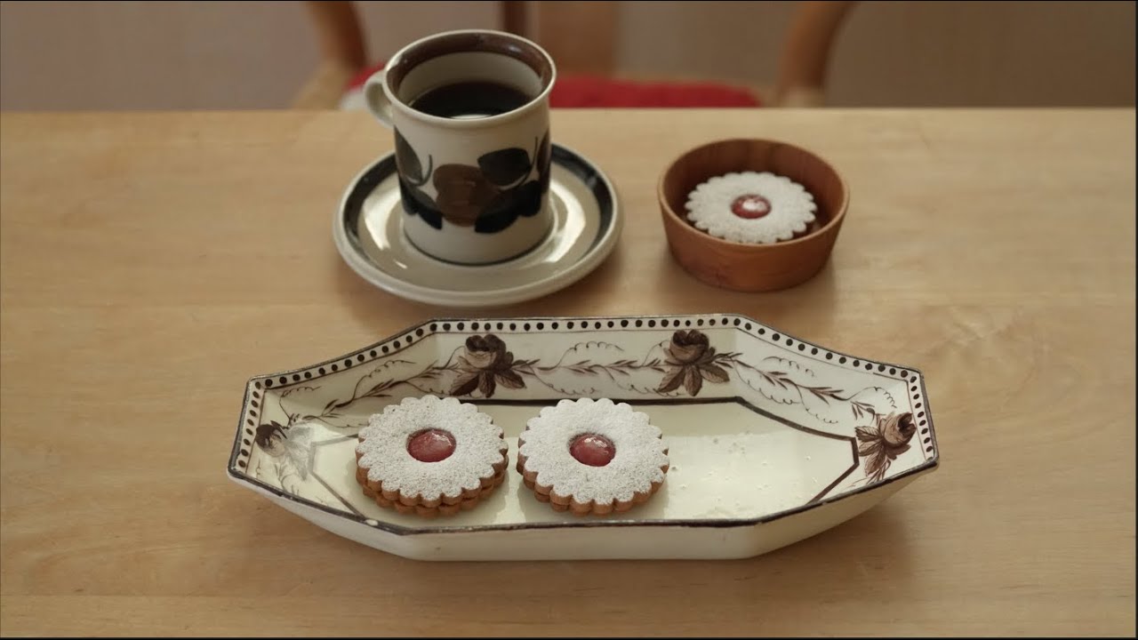 今日のおやつとお茶とコーヒー｜ジャムサンドクッキー｜ほっとするチャイ｜いちごゼリーと新茶
