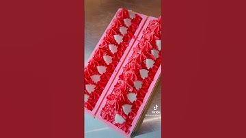 Christmas Tree SOAP 🎄 #soapmaking #soapmaker #soap #soaps #soaping #soapmakingprocess #cpsoapmaking