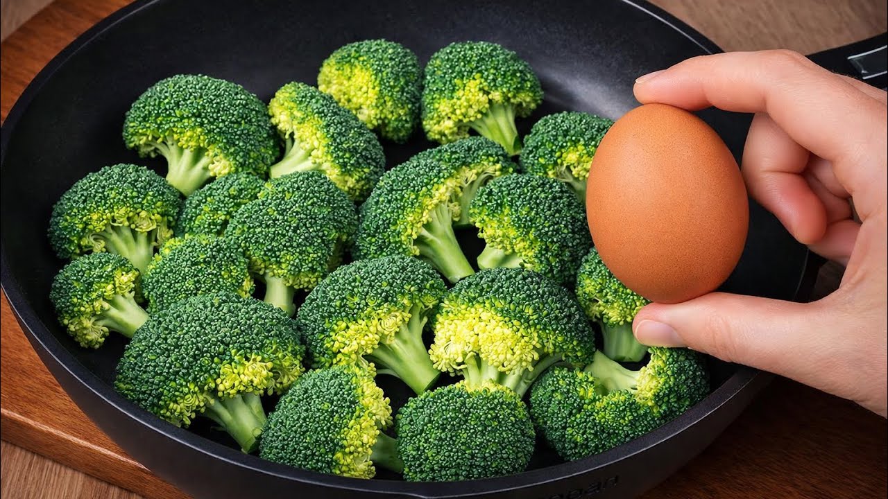 A simple broccoli recipe that I make almost every day! Dinner in 10 minutes!