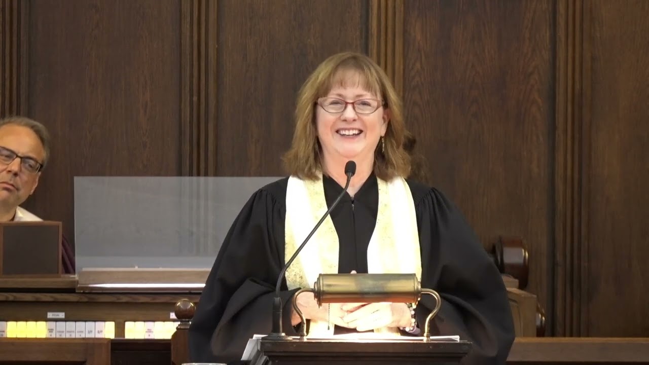 Sarah’s Purse | Letting Go of Emotional Baggage