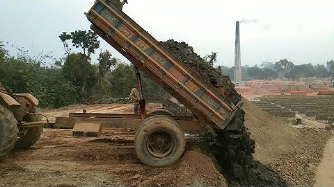 Tractor soil loading and unloading top of the hills | Digital unload facilities amazing tractorvideo