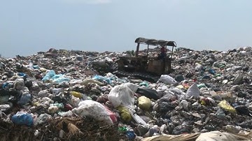 Dân khốn khổ vì bãi rác tạm gây ô nhiễm môi trường tại Bến Tre