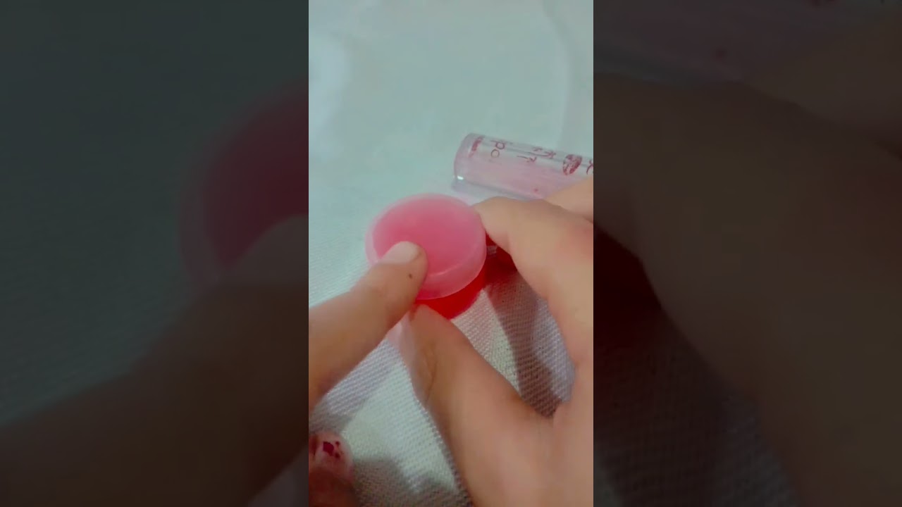 lip balm vs lip oil 😍😍😍😍