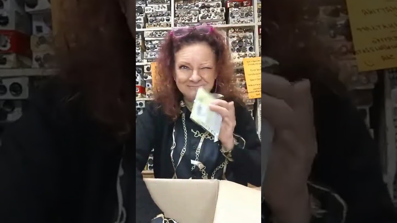 Diretta Spacchettiamo un pacchettone di novità