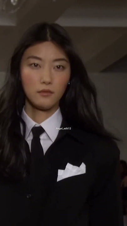 Ji Hye Park for #RalphLauren FW'15 ✨ #supermodels #supermodel #catwalk #runway #model #fashion 