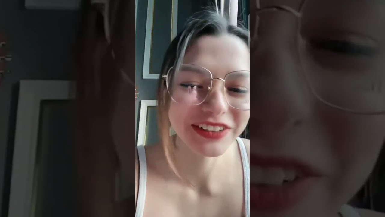 Just Becky introducing herself in British accent 😍#ฟรีนเบค #gaptheseries #freenbecky #beckysangels