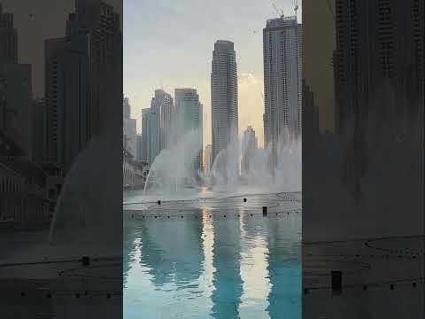 #dubai Fountain #dubailife #dubaimall #shorts #youtubeshorts #amazing #travel