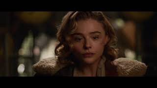 Celebrity SHADOW IN THE CLOUD / Trailer deutsch Wealth