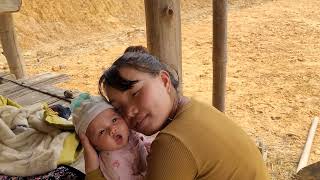 Duyen And The Little Girl Bought More Ducklings To Expand Their Farming In The New Year