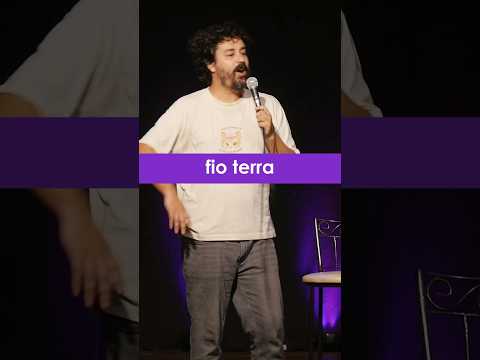 Corre que meu show "Fernando Pedrosa xaveca a platéia e bebe vinho" está nos últimos meses!