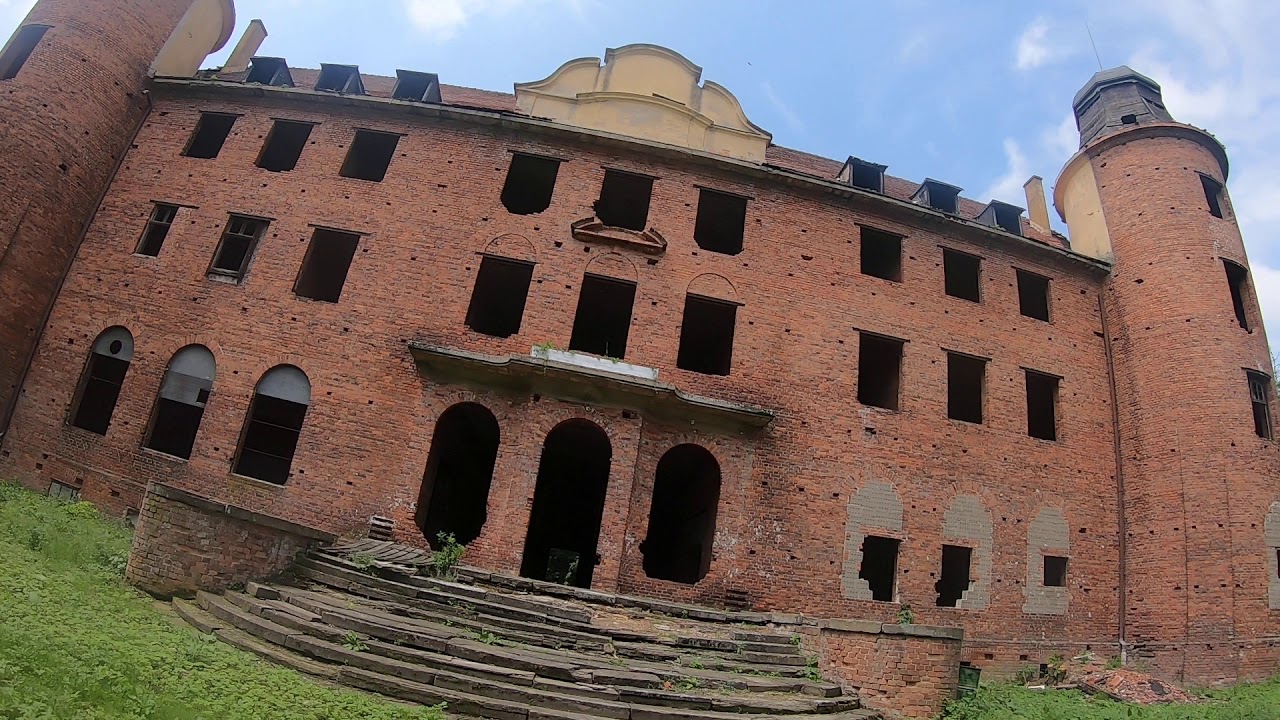 Zamek ( pałac) Czartoryskich w miejscowości Starym Sielcu