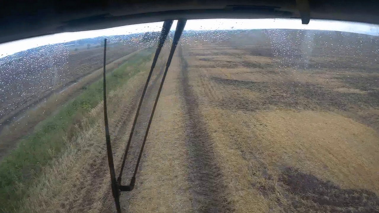 New Holland TX68 plus/Odjezd z pola po dešti