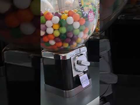 Claiming up 😍 going up 😍 Candy 🍬 Candy shops 😋 lollipop 🍭 SWEETS