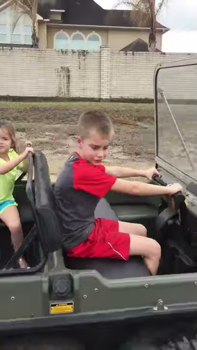 Kids driving Argo
