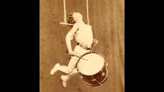 Klub 5 Lipca - Zwykły Błazen