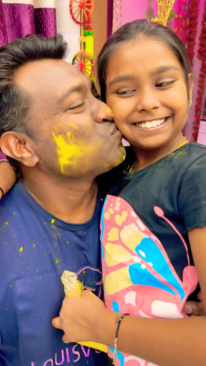 मम्मी ने मना कर दिया लगाने से ? papa Ki jaan ❤️ #family #papa #avanishkumarverma