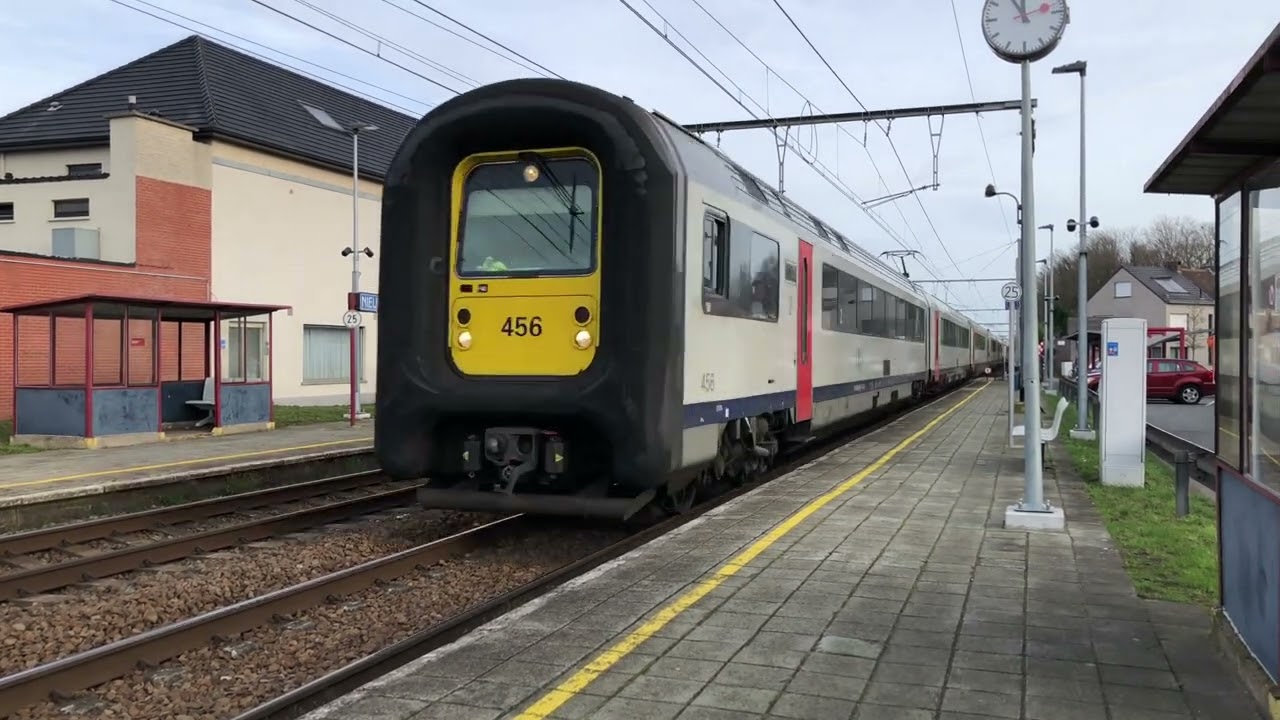 NMBS / SNCB Trains | Nieuwkerken (Waas) - 4K (BE)