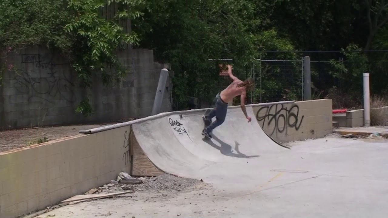 Skatin The Pit with Boyd Young