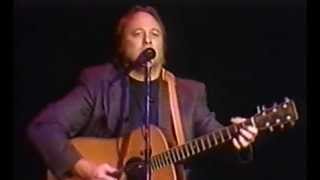 Vignette de la vidéo "Crosby, Stills, Nash & Young - Helplessly Hoping - 12/4/1988 - Oakland Coliseum Arena (Official)"