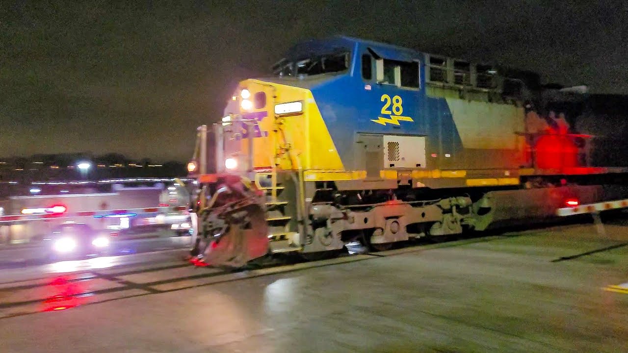Rare Seaboard coal hopper and more fallen flags on CSX mixed freight ...