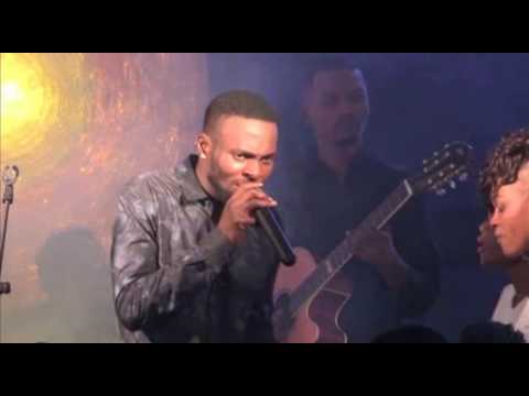 Héritier Watanabe - Kimberny Meilleur Choix (Extrait Du DVD Live Au Roméo Golf De Kinshasa)