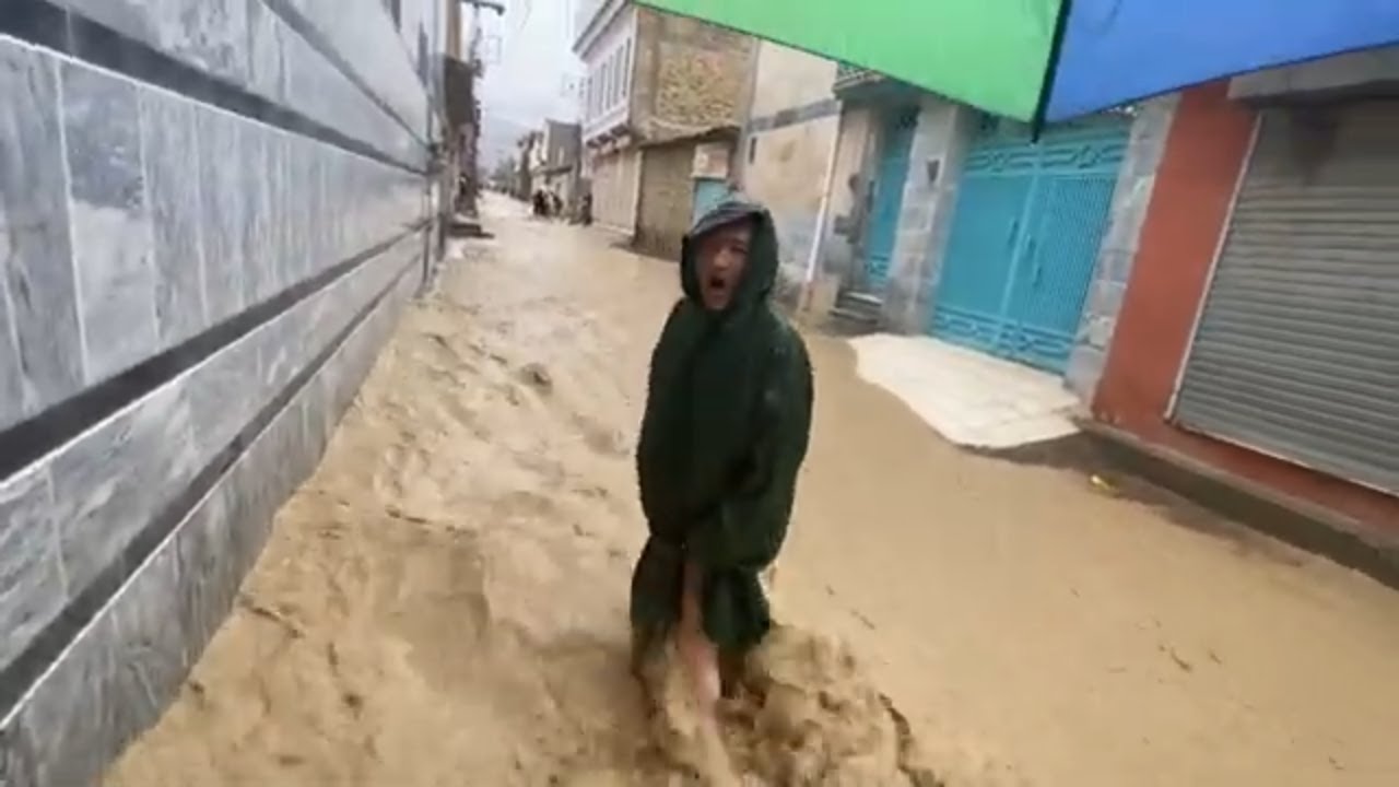 Dangerous Flood in Hazara Town  Quetta | Zia Salhi Vlogs