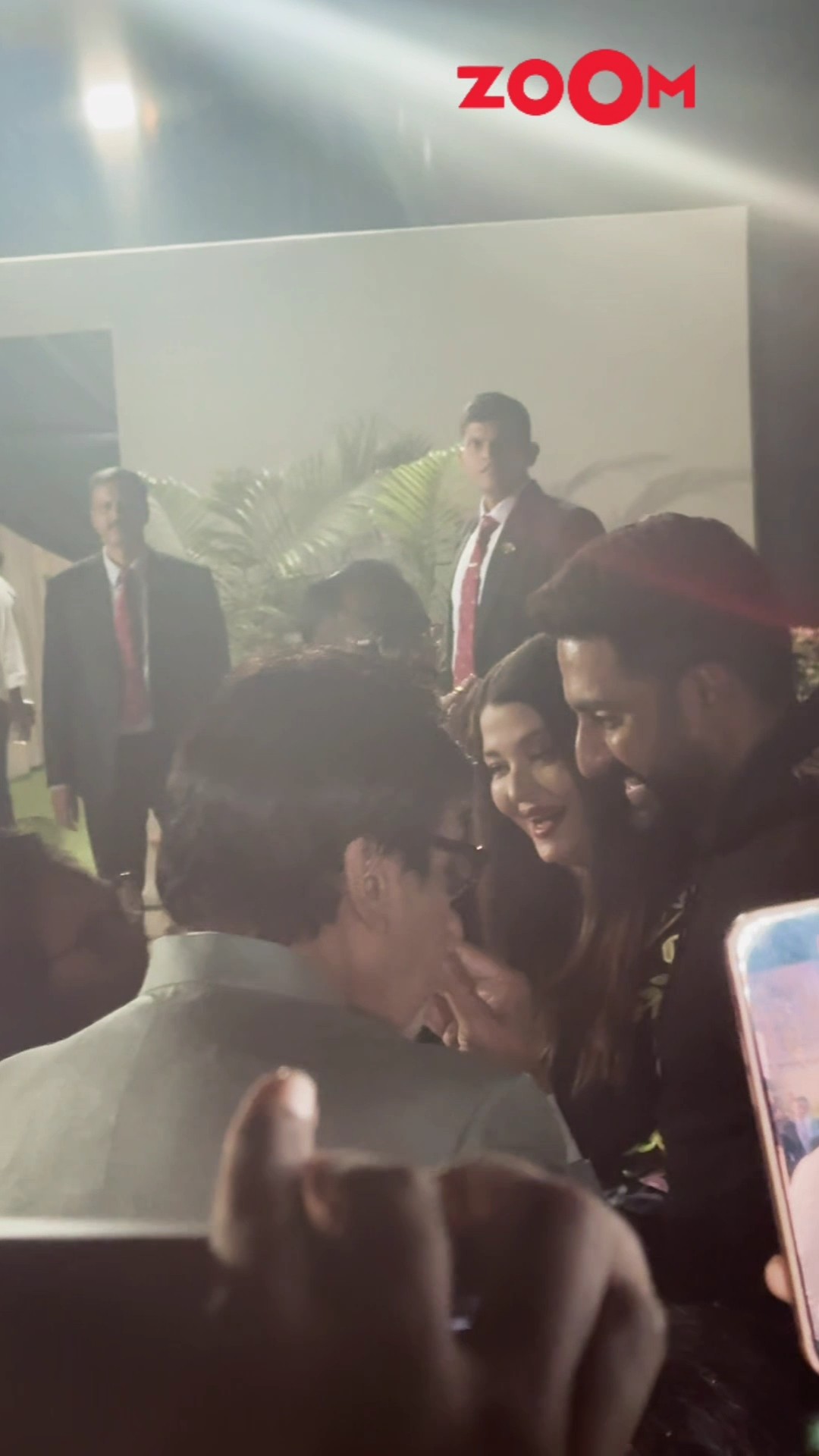 Aishwarya-Abhishek Stand Strong with Big B at Aaradhya’s School Function Amid DIVORCE buzz ? #shorts