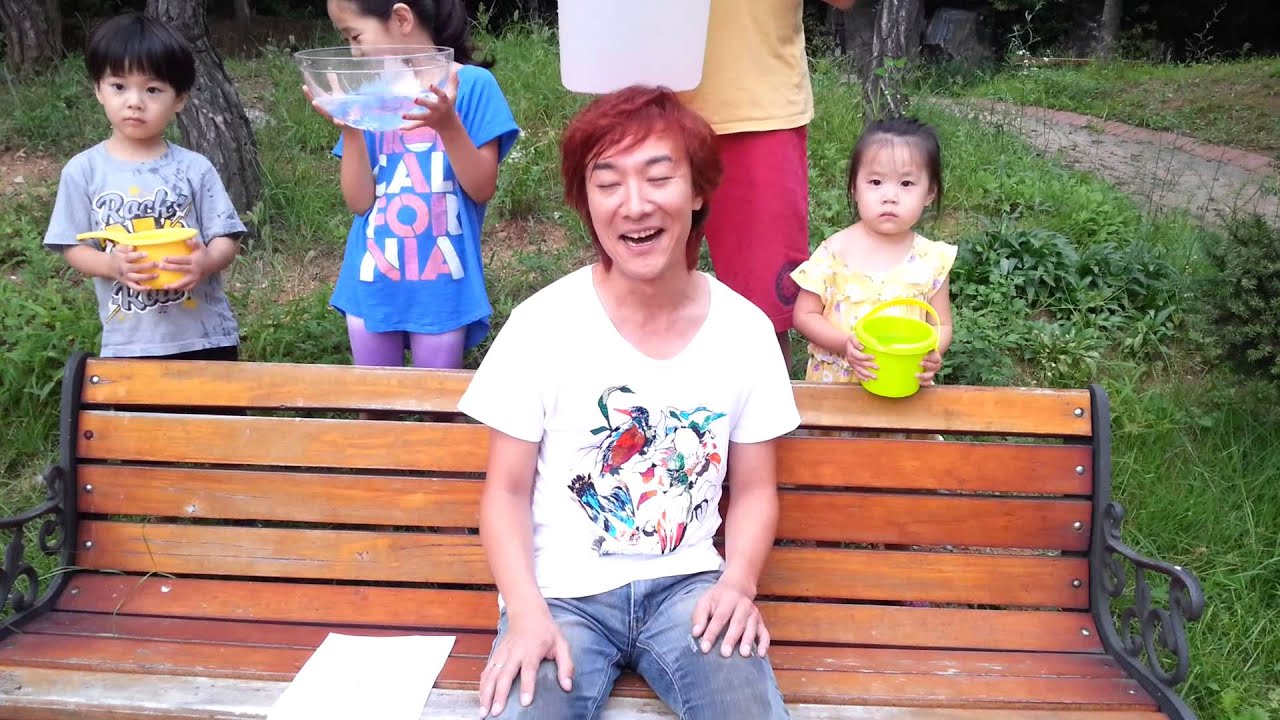 Kim SeHwang - Ice Bucket Challenge 001