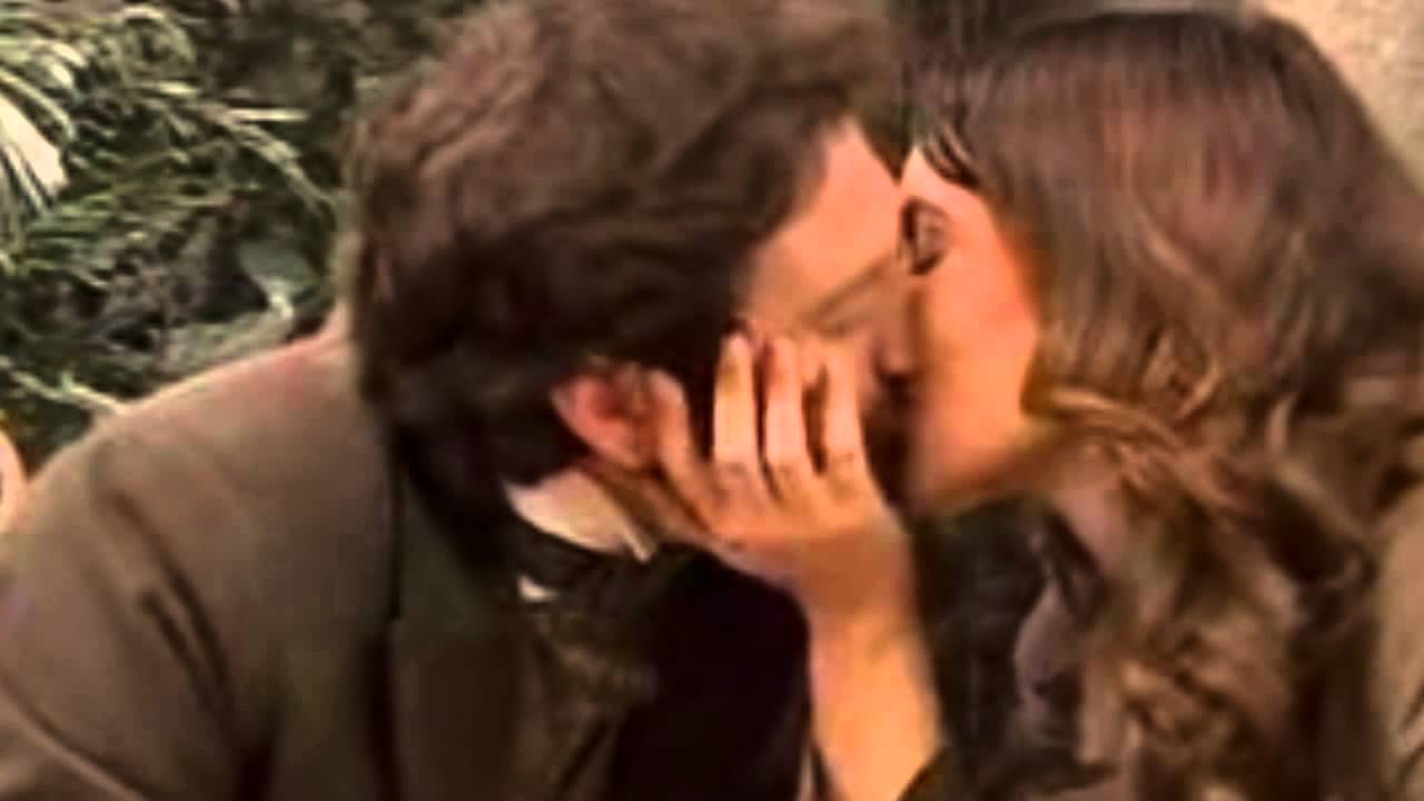 Álex y Megan / Tristán y Pepa - Menos que un amor y más que un amigo [Montadea]