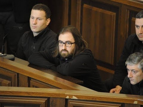 საპატრიაქრომ დეკანოზთან მიმართებაში ხელები დაიბანა - ოპოზიცია